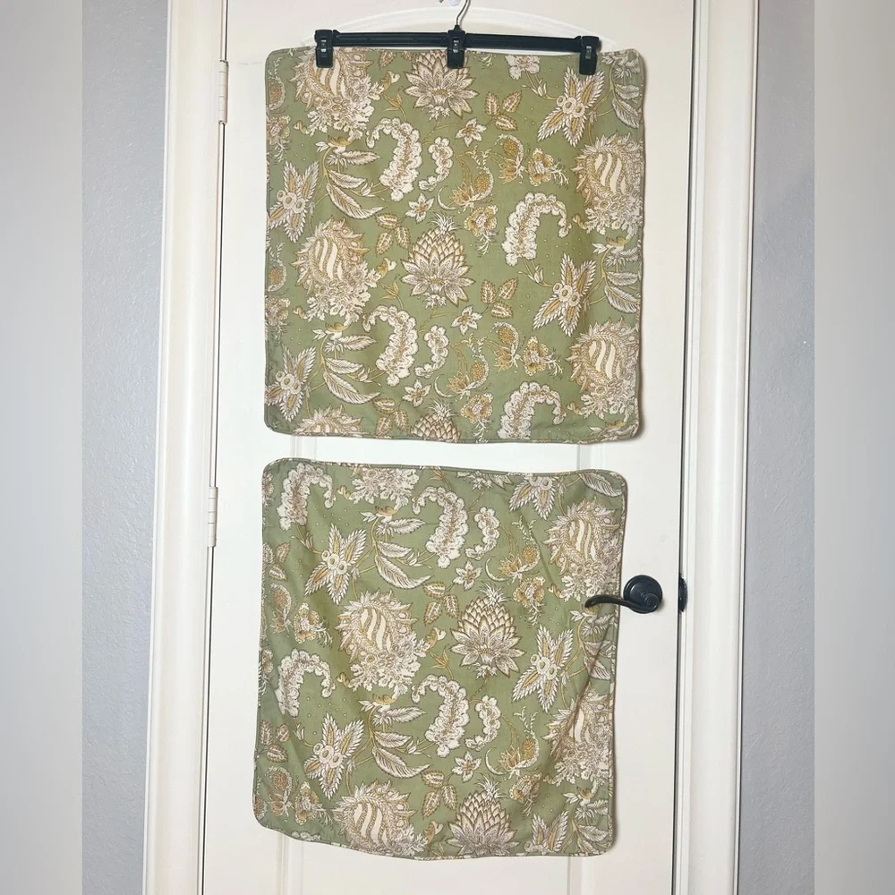 Pottery Barn Margaret Green Cream Floral Euro Shams Set 2 Vintage 2007 26x26